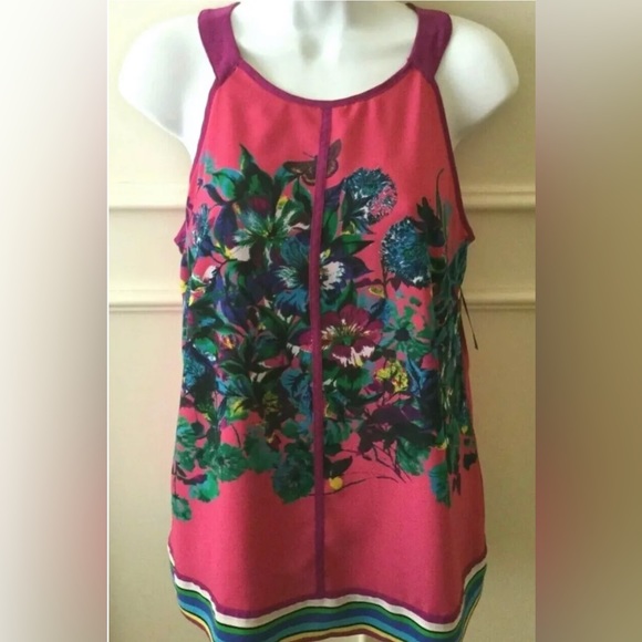 Nicole Miller Tops - Nicole Miller Top Tank Small Pink floral Sleeveless